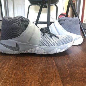 Basketball Shoes Kyrie 2 Wolf Grey